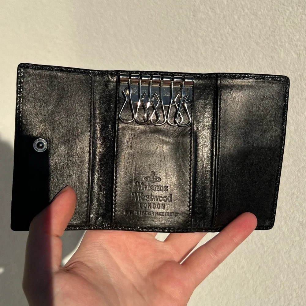 Vivienne Westwood Orb Key Holder - Picture 4 of 5